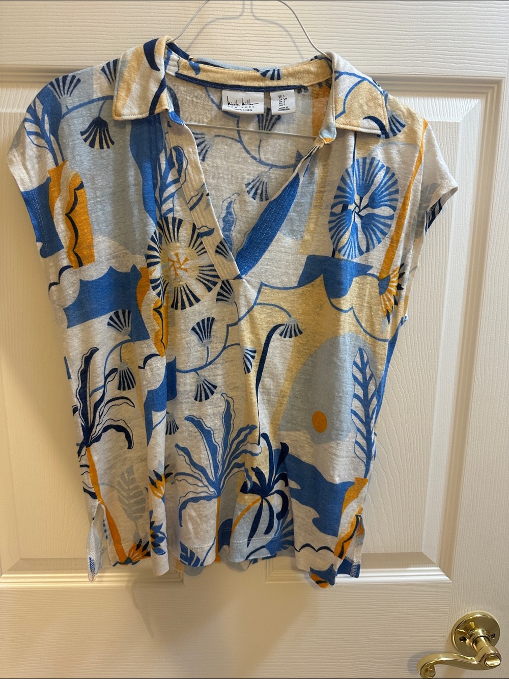 Nicole Miller Blue and Mustard Patterned Short Sleeve Tee